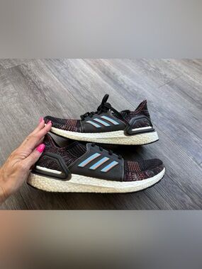 Men’s Adidas Ultraboost Continental 8.5